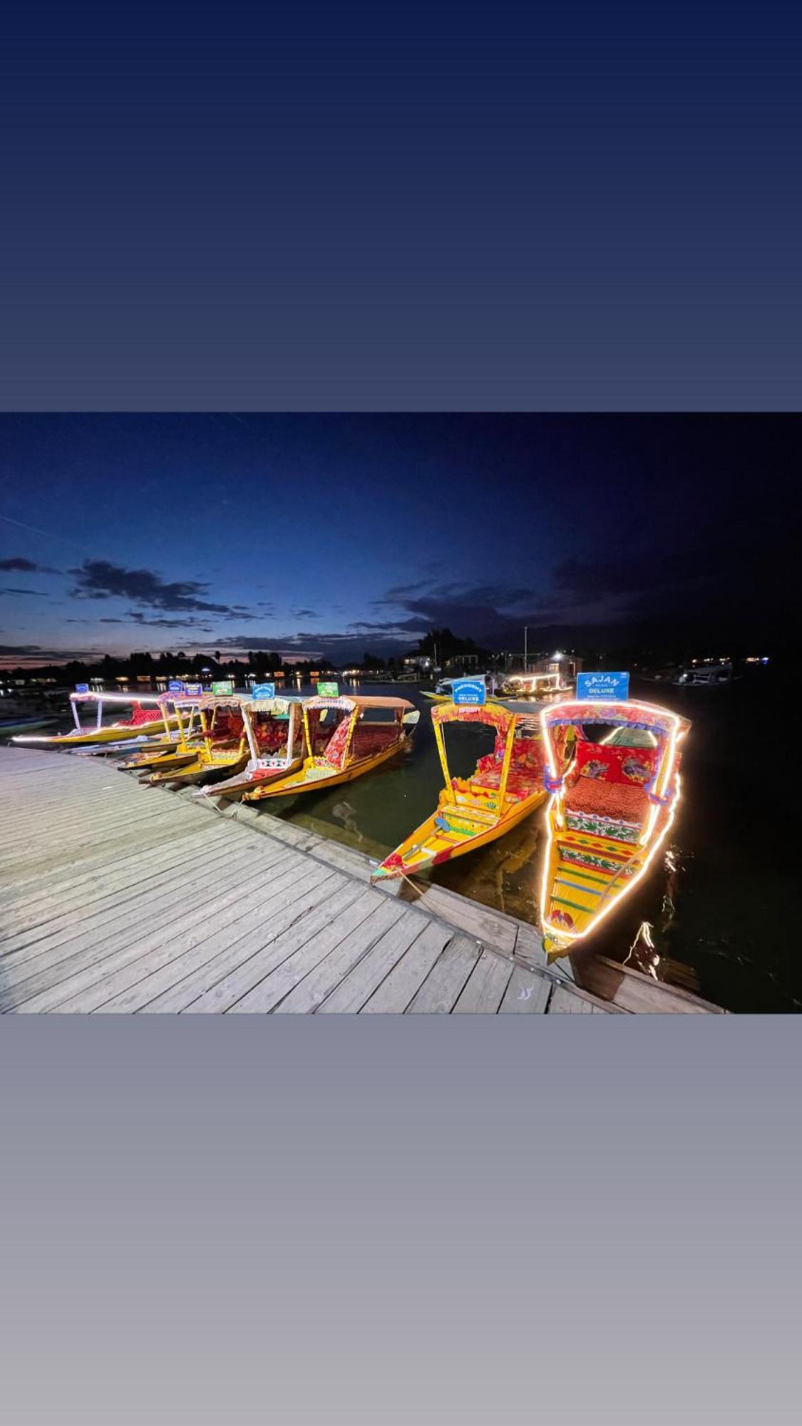 New Sea Palace Houseboats Srīnagar エクステリア 写真