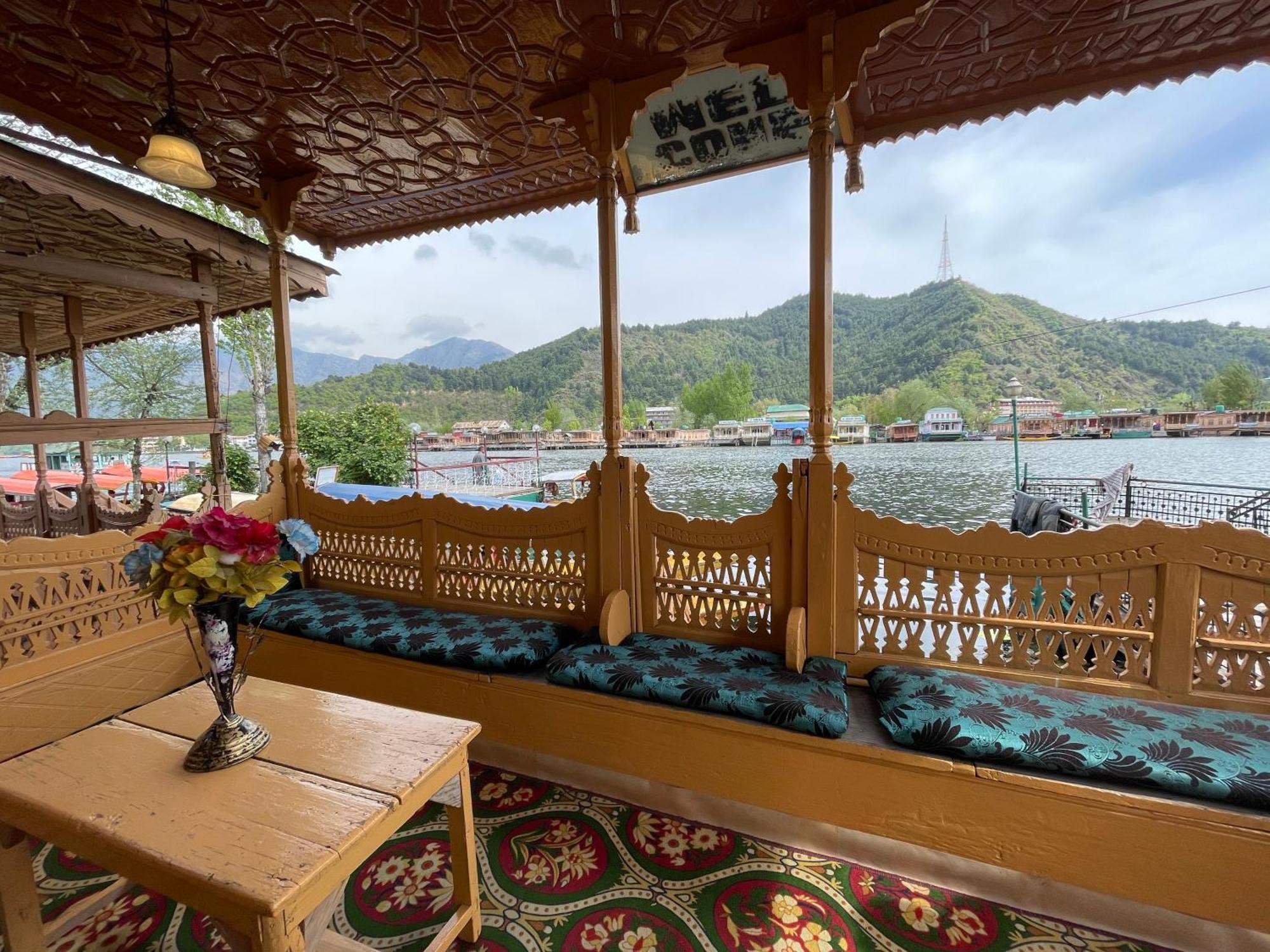 New Sea Palace Houseboats Srīnagar エクステリア 写真