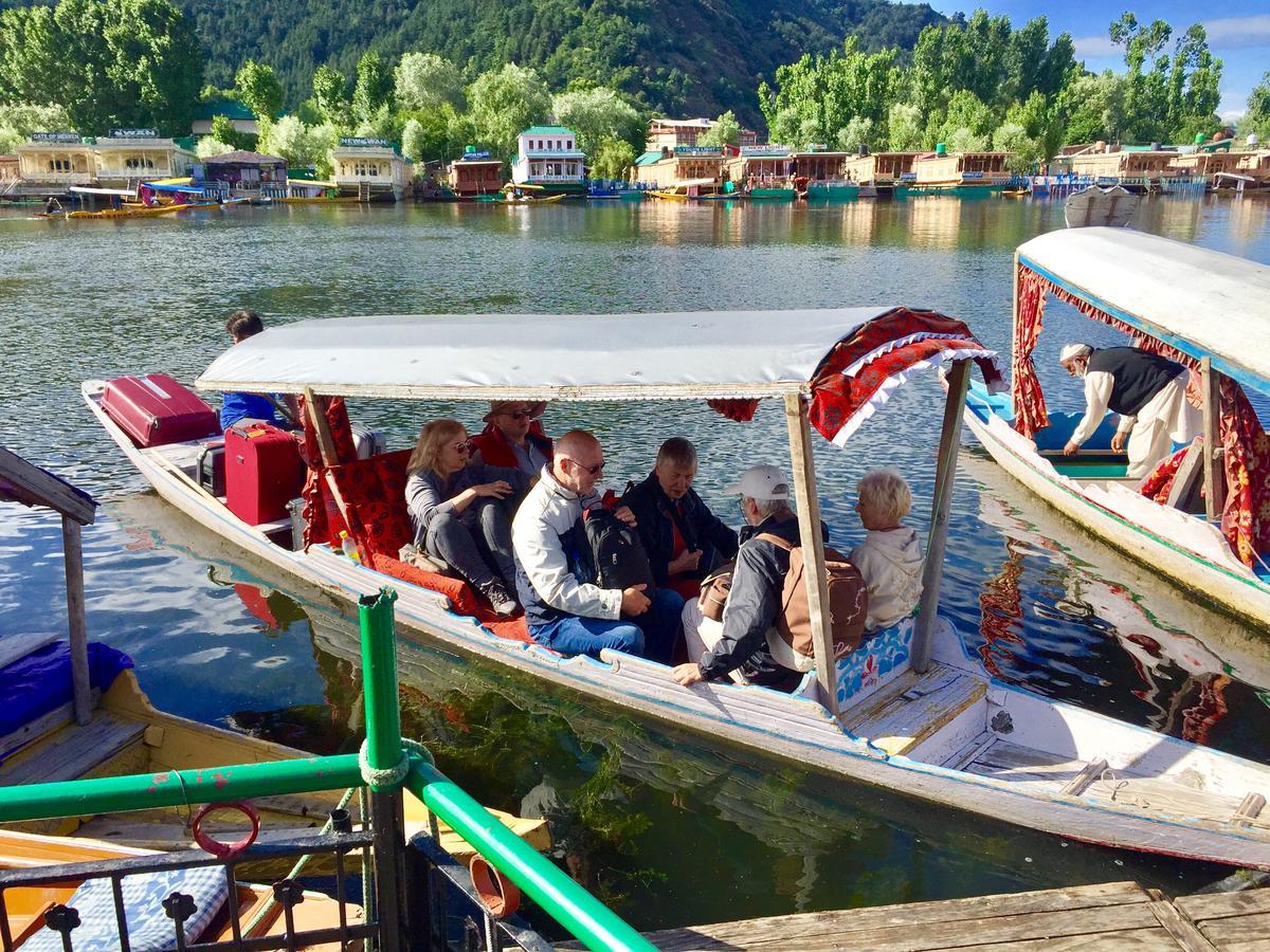 New Sea Palace Houseboats Srīnagar エクステリア 写真