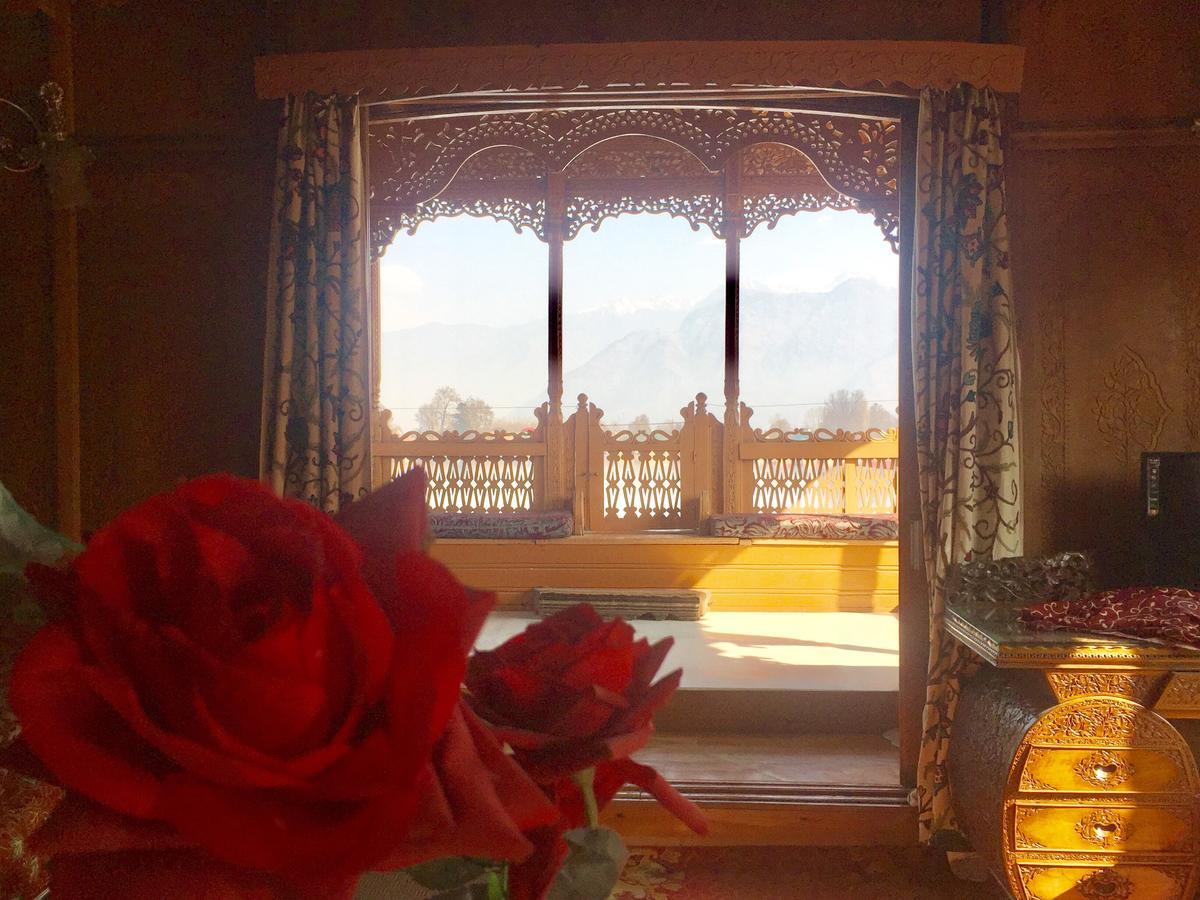 New Sea Palace Houseboats Srīnagar エクステリア 写真