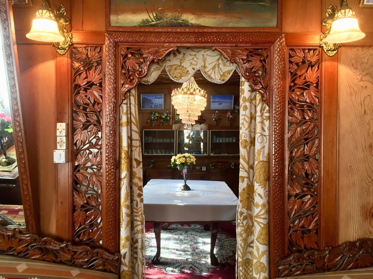 New Sea Palace Houseboats Srīnagar エクステリア 写真