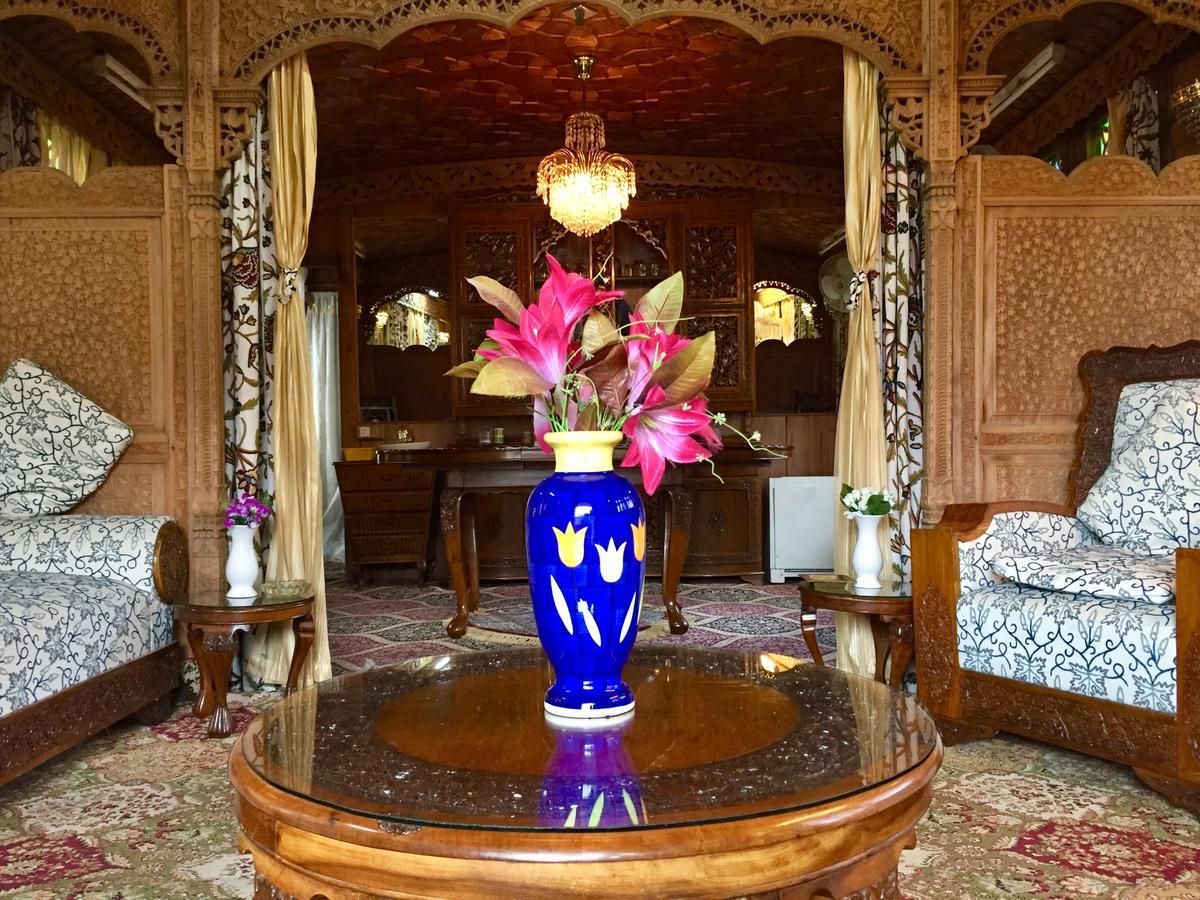 New Sea Palace Houseboats Srīnagar エクステリア 写真